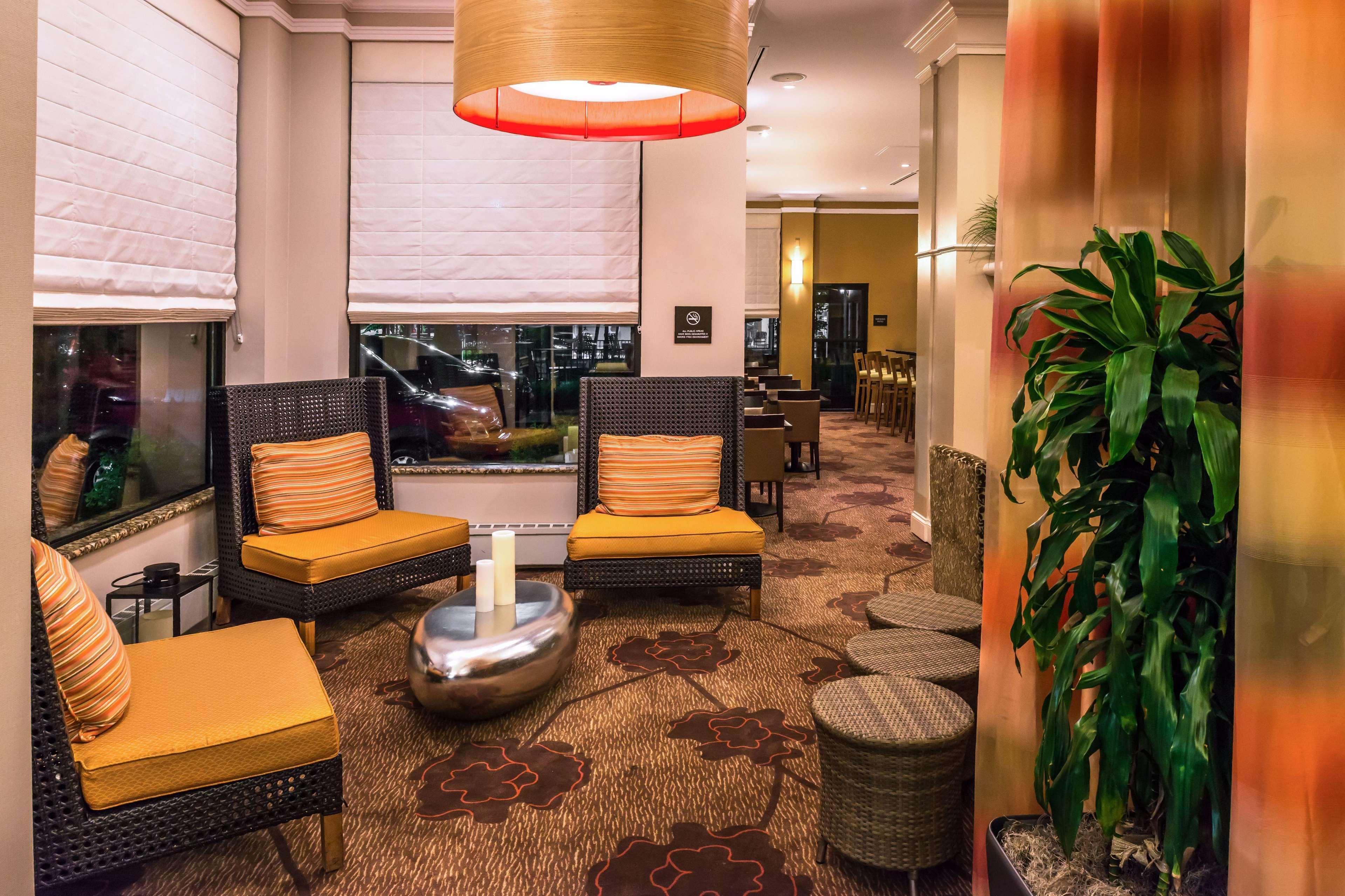 Hilton Garden Inn Detroit Саутфилд Екстериор снимка