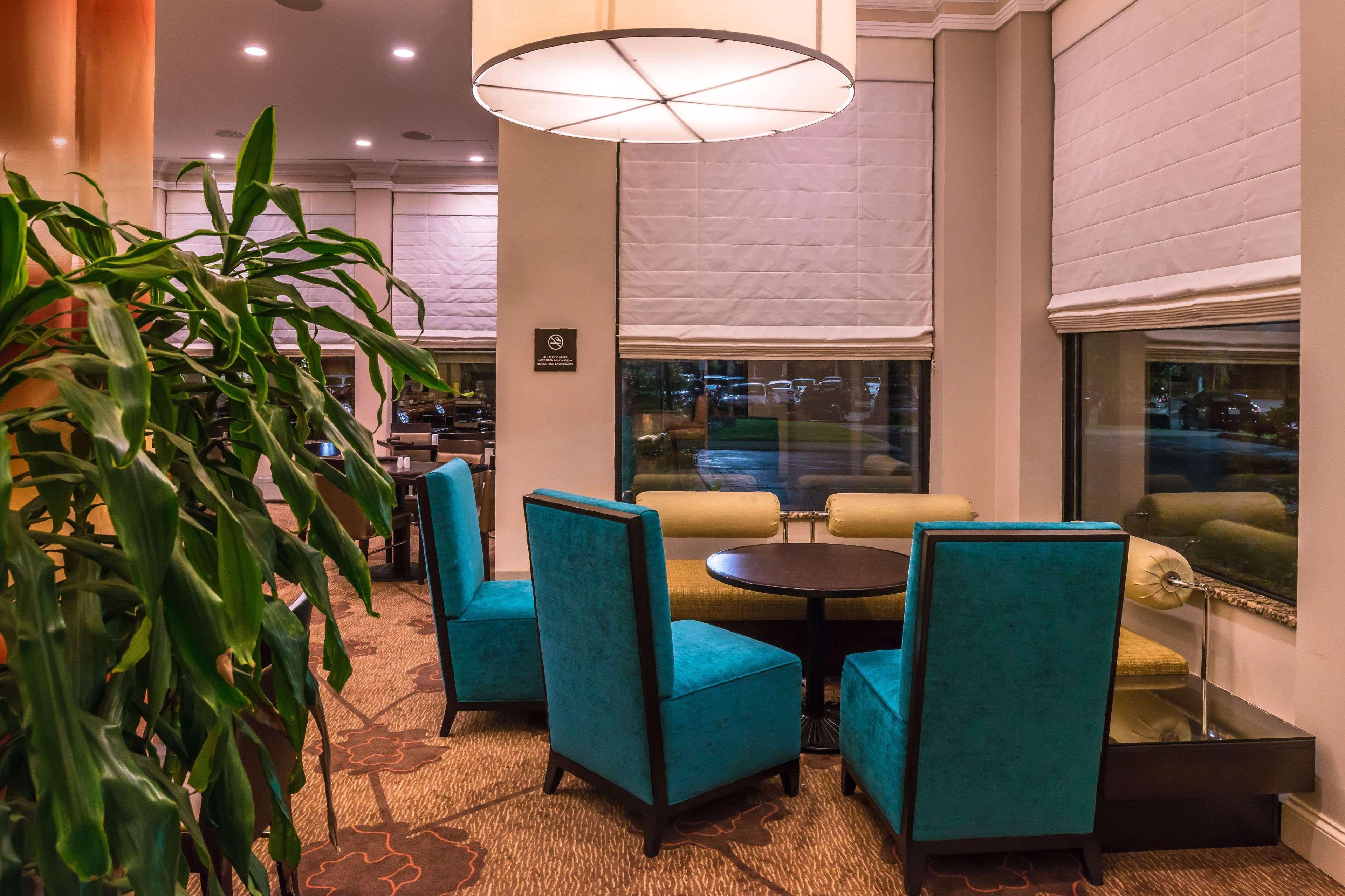 Hilton Garden Inn Detroit Саутфилд Екстериор снимка