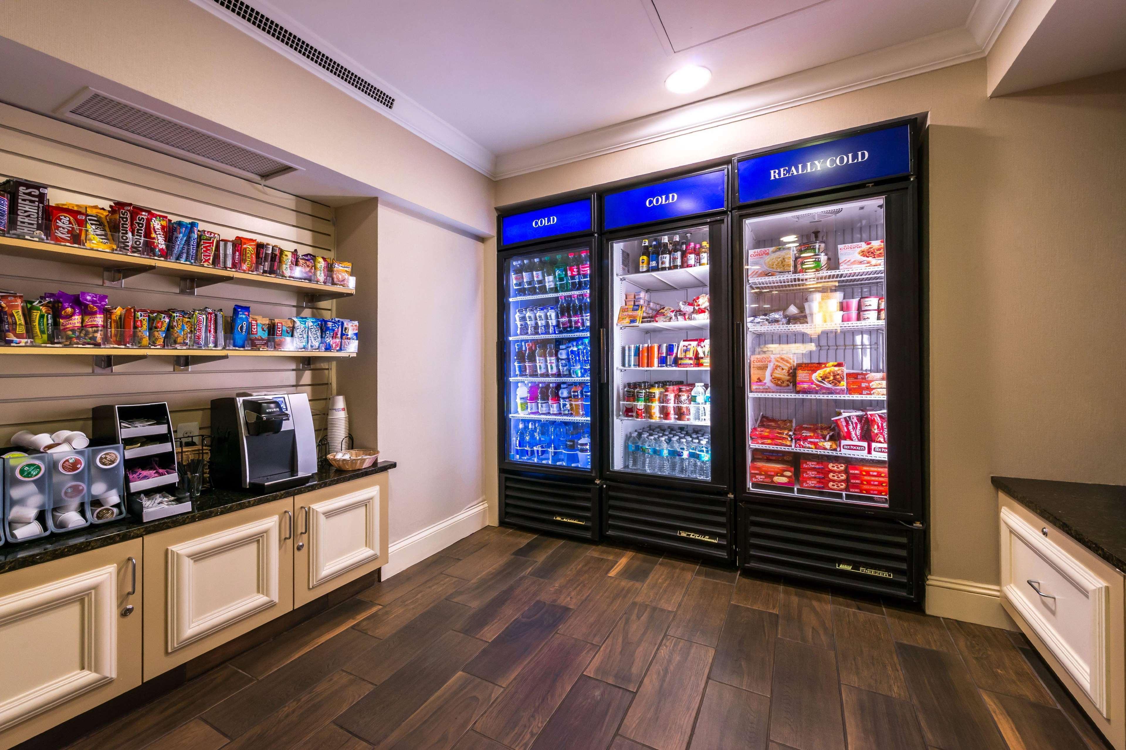 Hilton Garden Inn Detroit Саутфилд Екстериор снимка