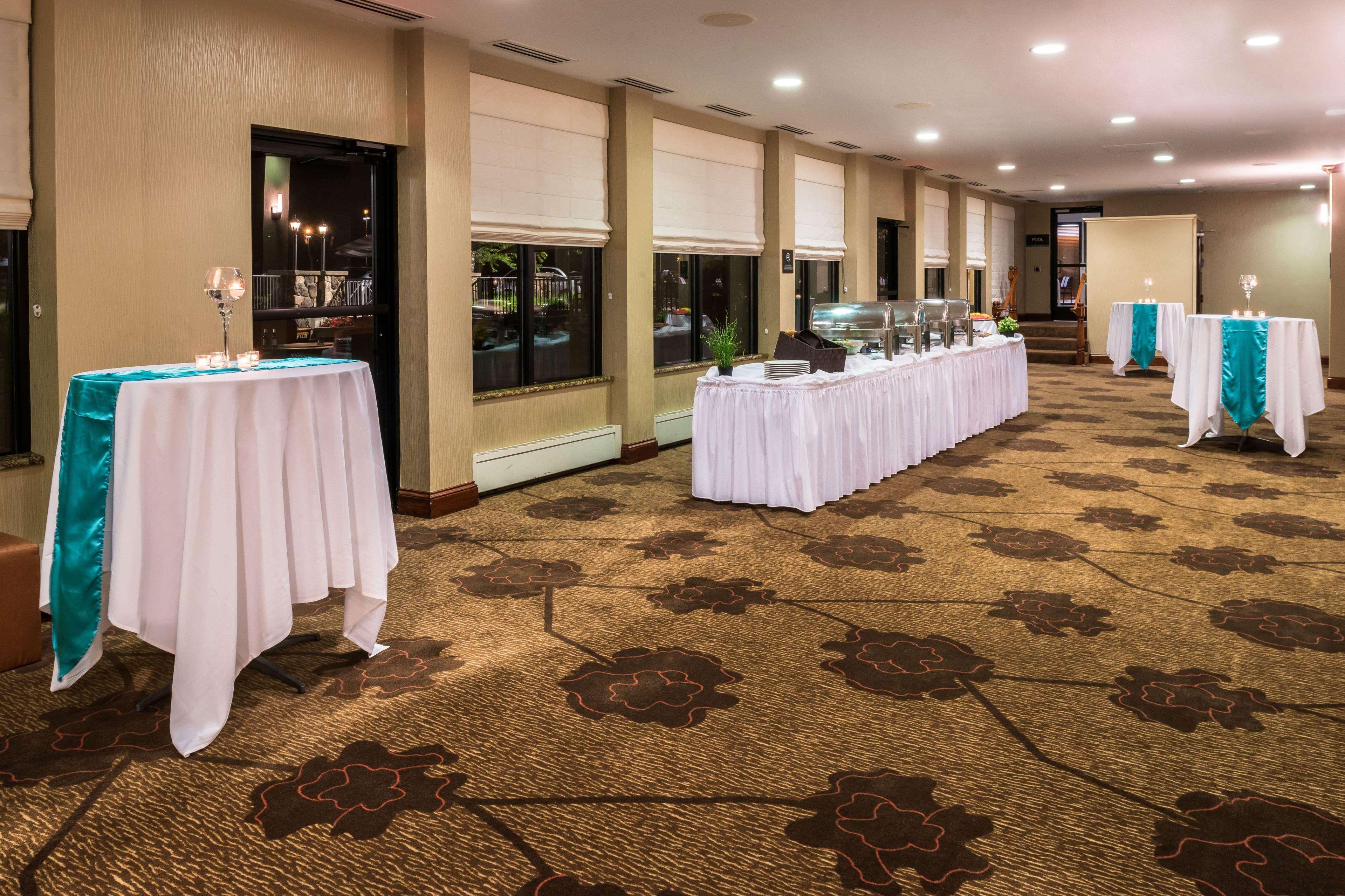 Hilton Garden Inn Detroit Саутфилд Екстериор снимка