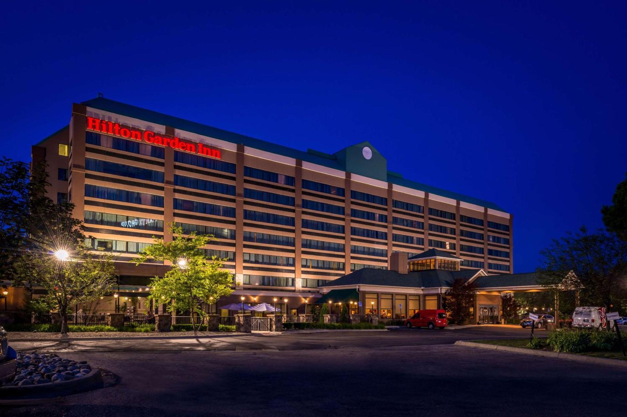 Hilton Garden Inn Detroit Саутфилд Екстериор снимка