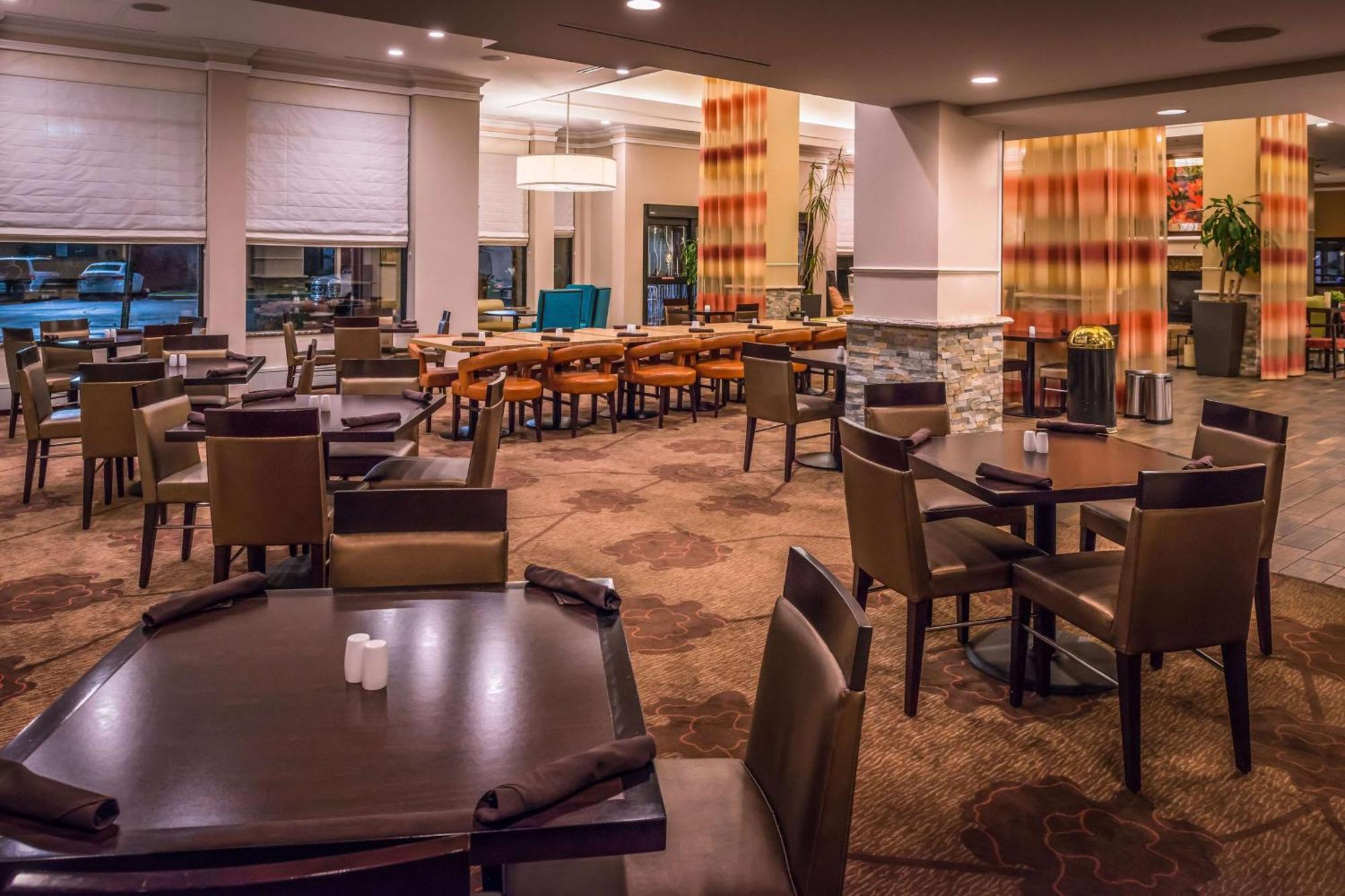 Hilton Garden Inn Detroit Саутфилд Екстериор снимка