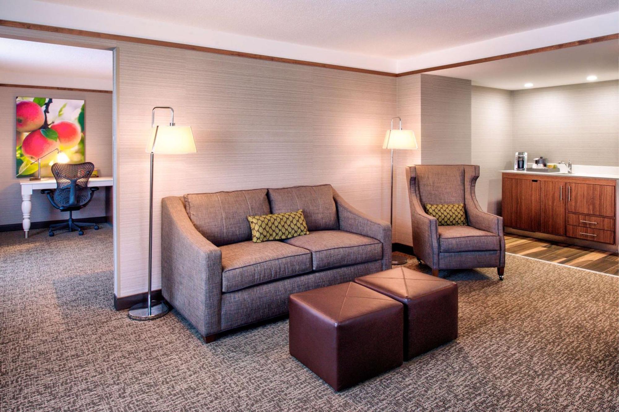 Hilton Garden Inn Detroit Саутфилд Екстериор снимка