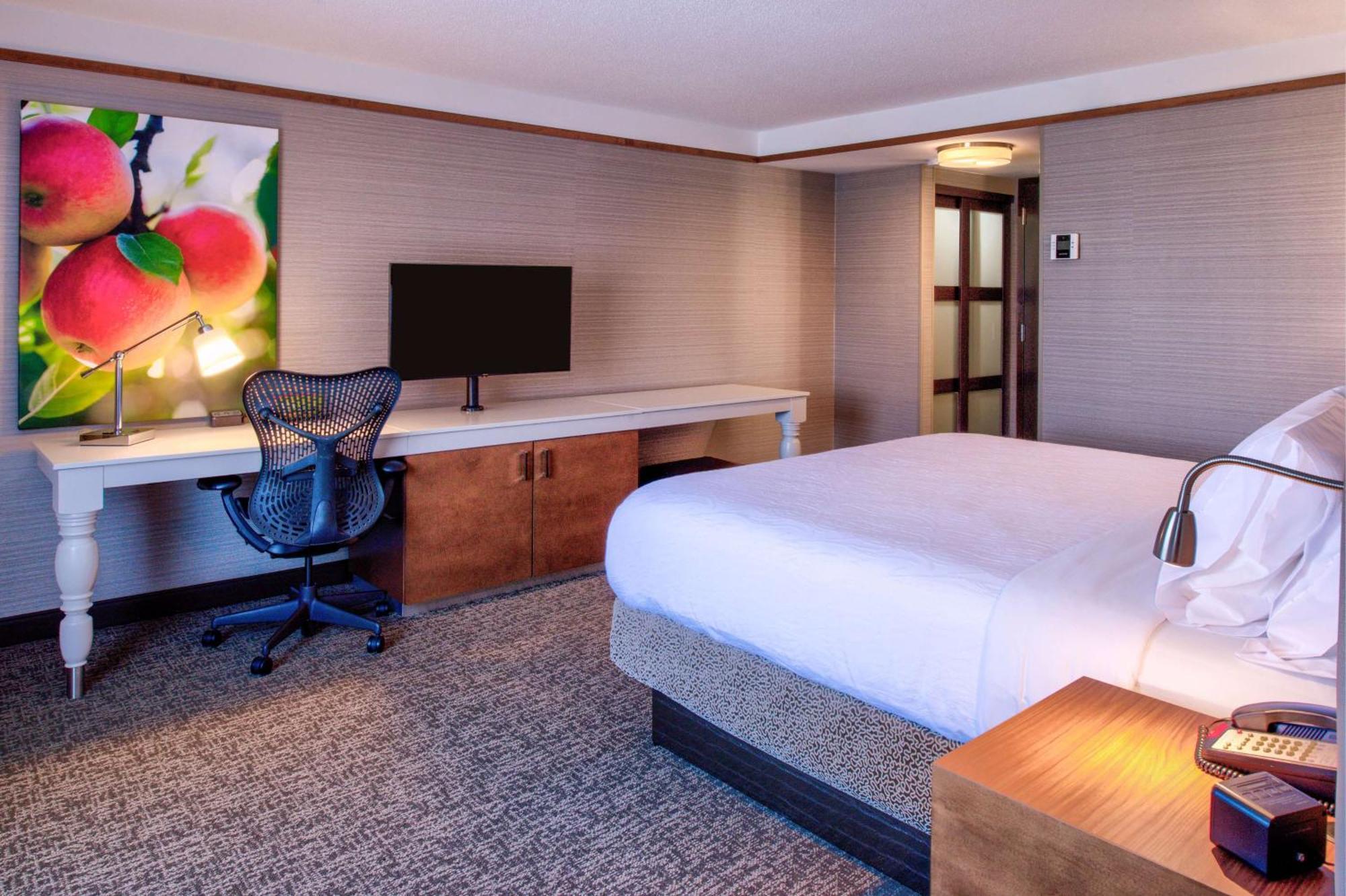 Hilton Garden Inn Detroit Саутфилд Екстериор снимка