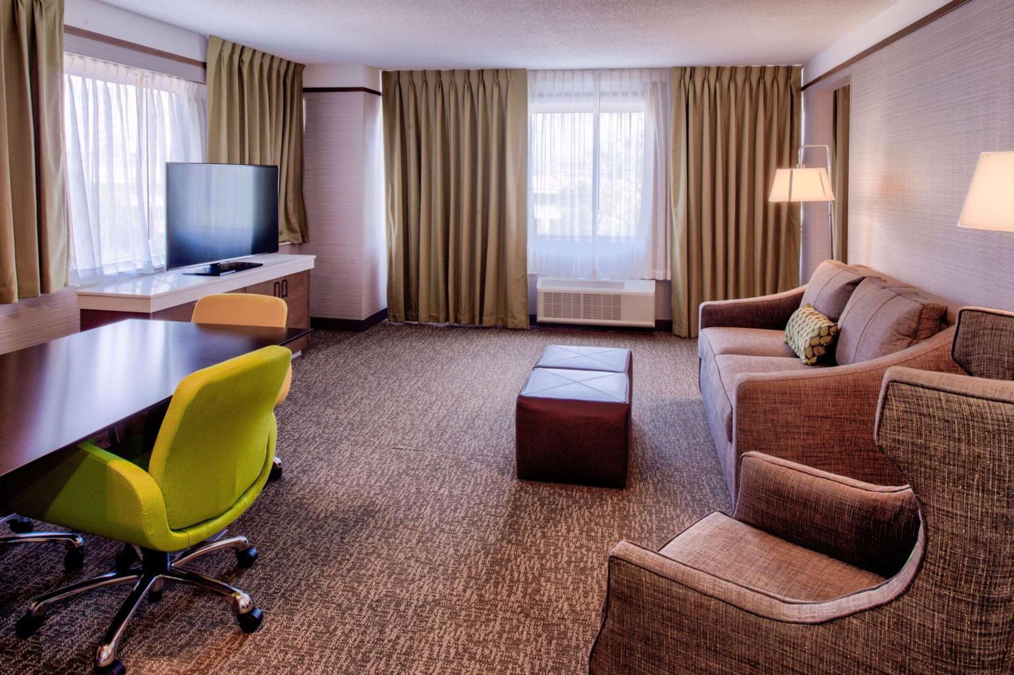 Hilton Garden Inn Detroit Саутфилд Екстериор снимка
